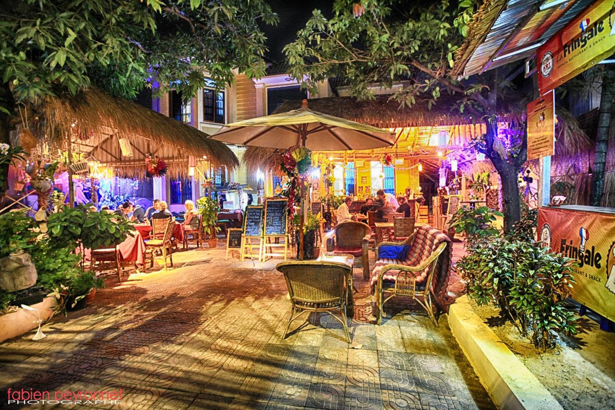 Hotel Tiki Garden à Kampot Extérieur photo